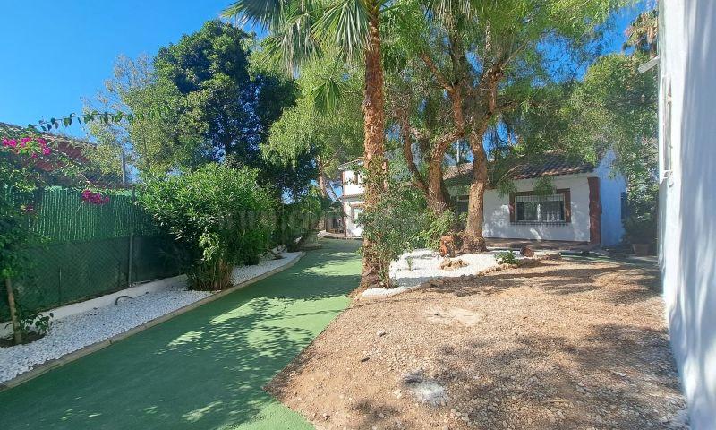 For sale of rural property in Orihuela