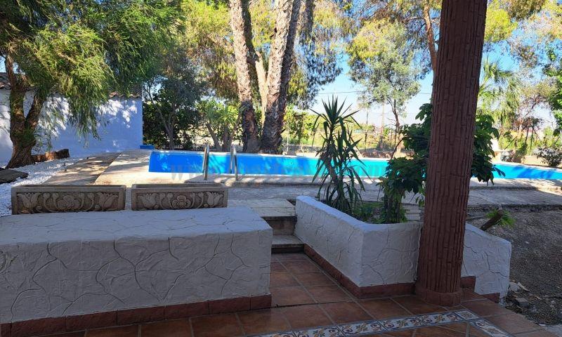 Venta de finca rústica en Orihuela
