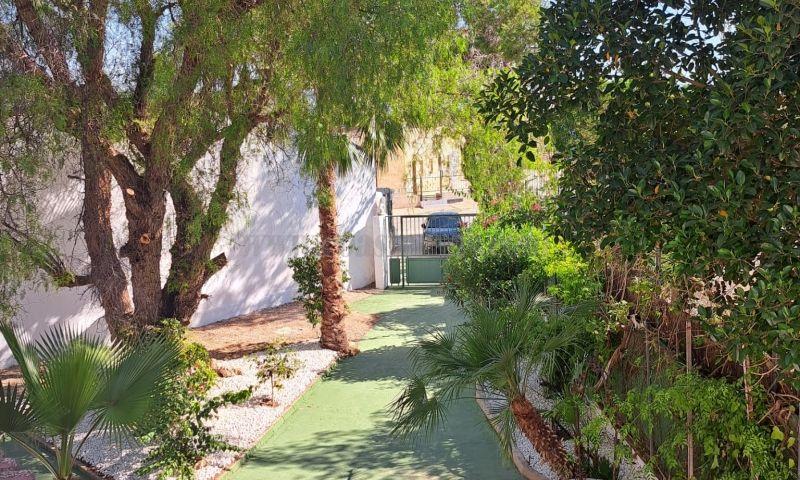 For sale of rural property in Orihuela