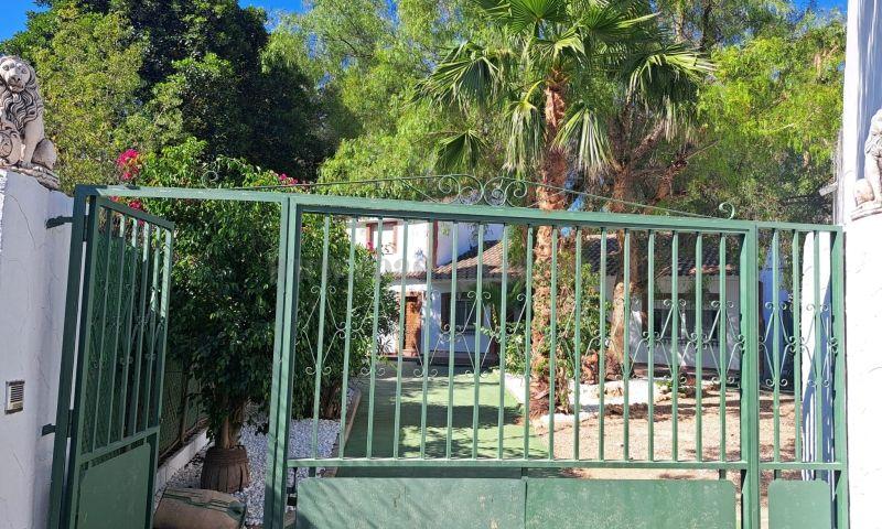 For sale of rural property in Orihuela