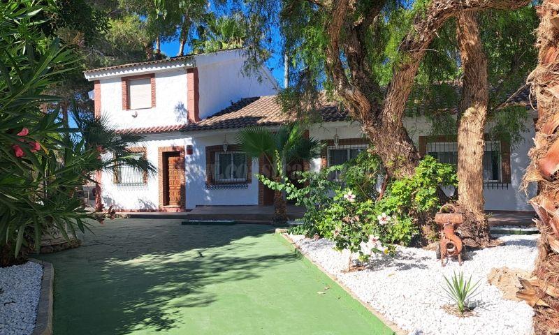 Продажа от

 Загородная недвижимость

 на Orihuela