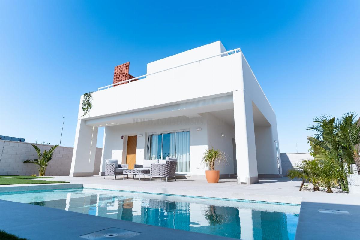 For sale of chalet in Pilar de la Horadada