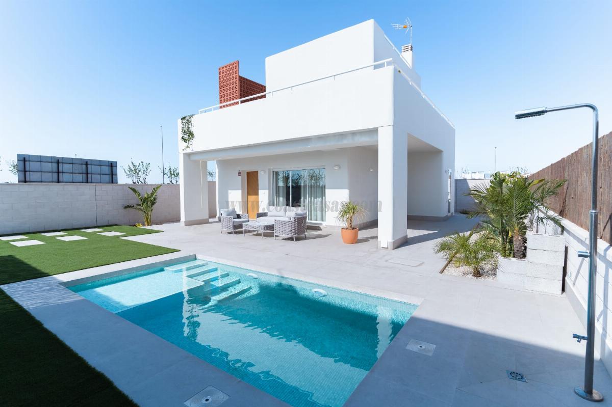 For sale of chalet in Pilar de la Horadada