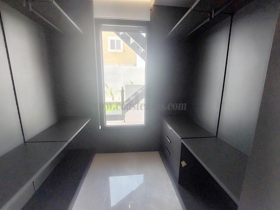For sale of chalet in Torrevieja