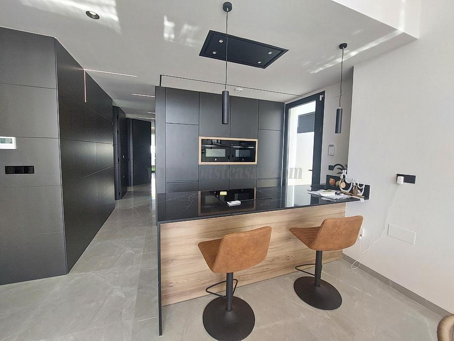 For sale of chalet in Torrevieja