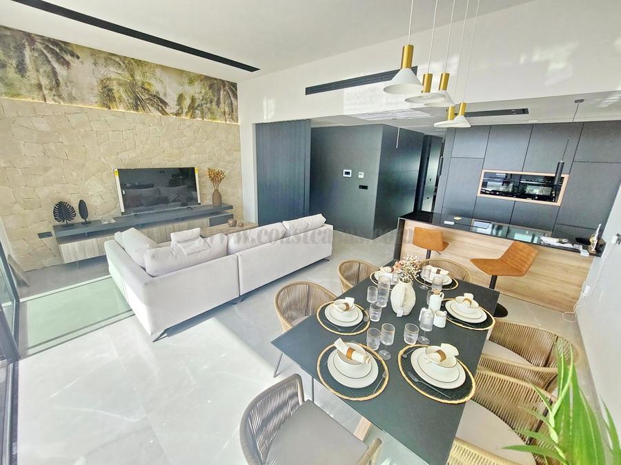 For sale of chalet in Torrevieja