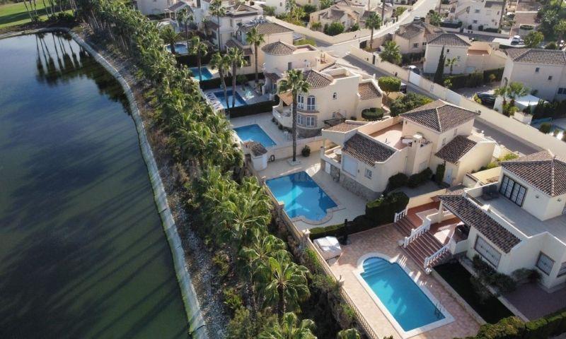 For sale of villa in Orihuela Costa
