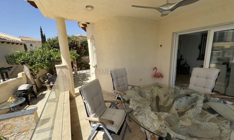 For sale of villa in Orihuela Costa