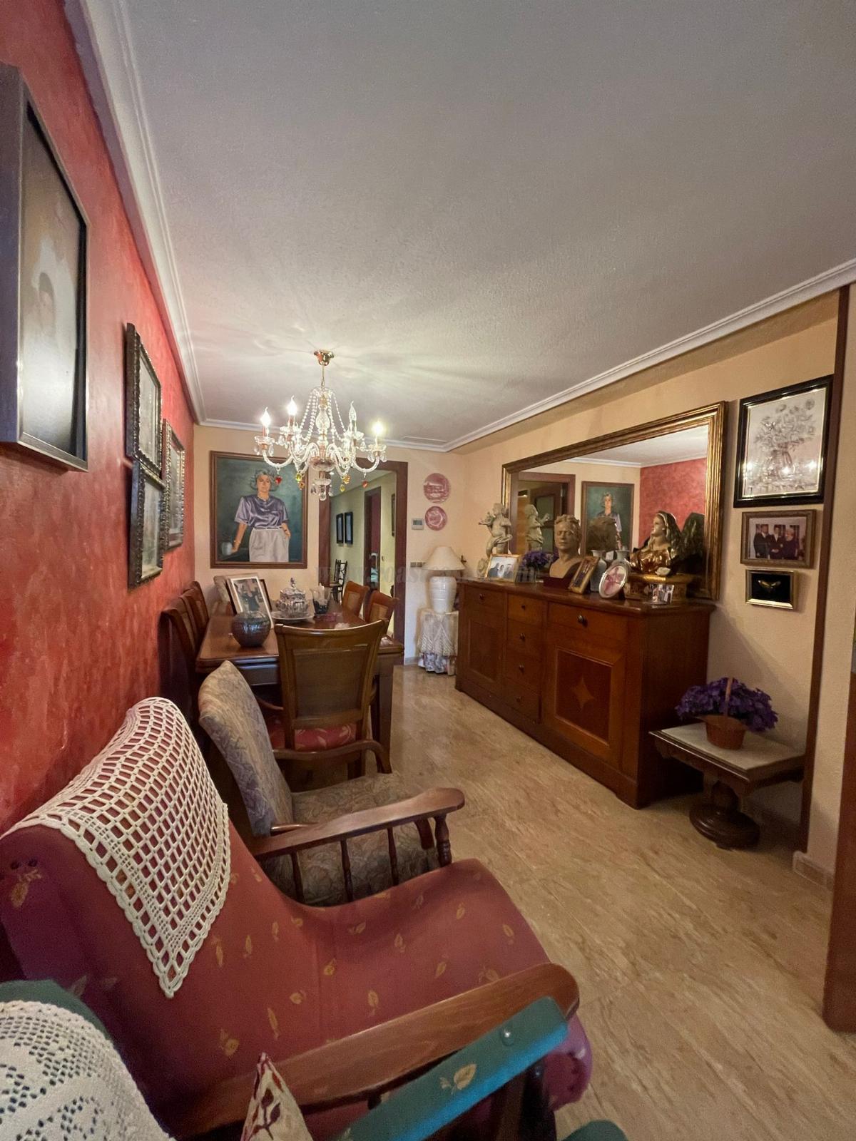 For sale of chalet in Torrevieja