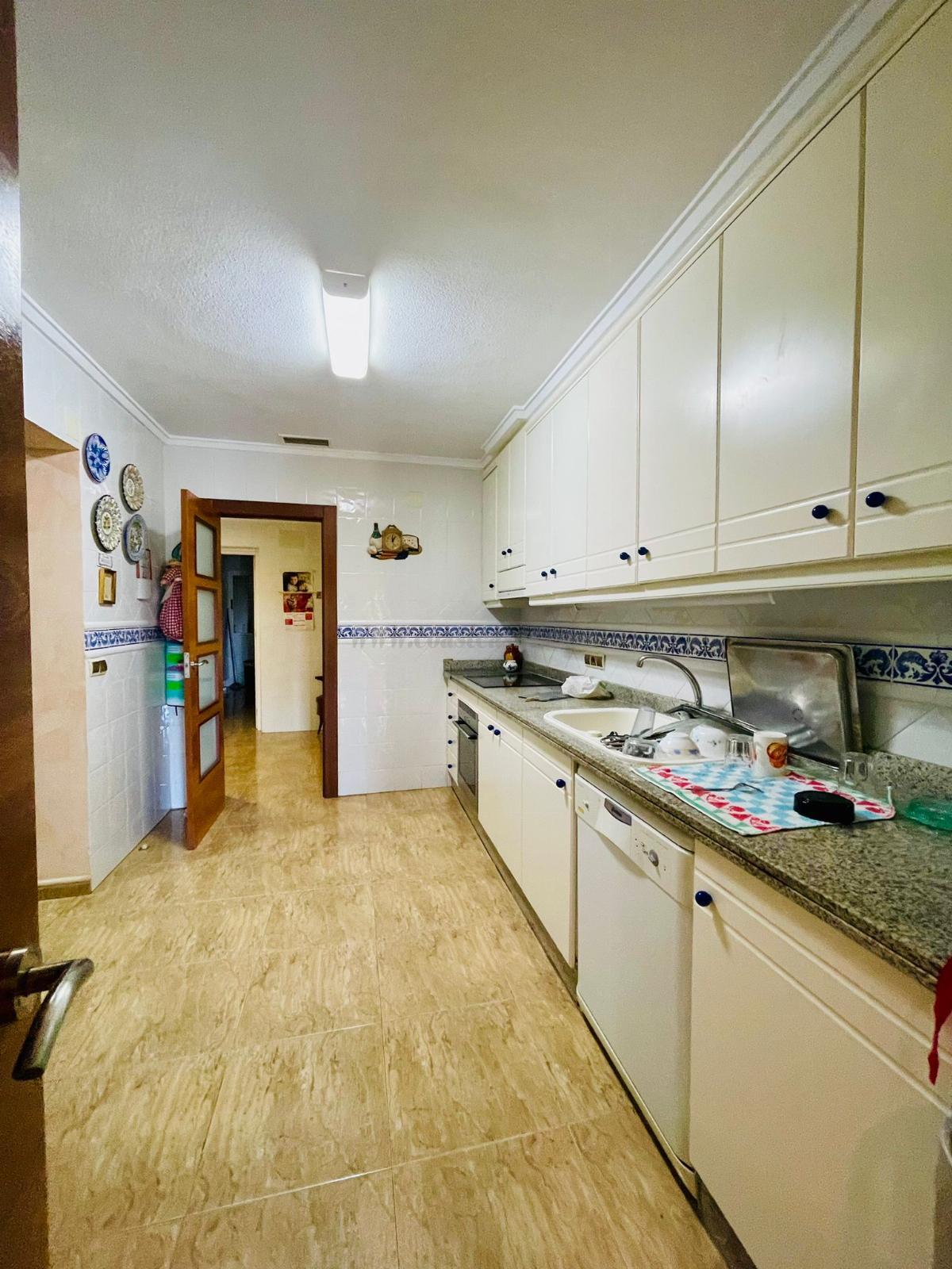 For sale of chalet in Torrevieja