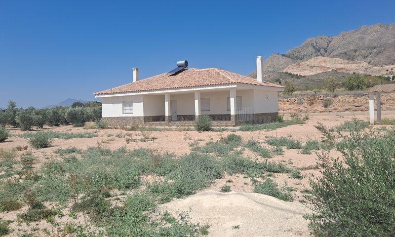 For sale of villa in Macisvenda