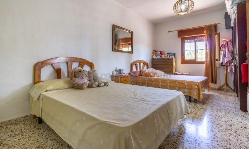 For sale of rural property in Hondón De Las Nieves