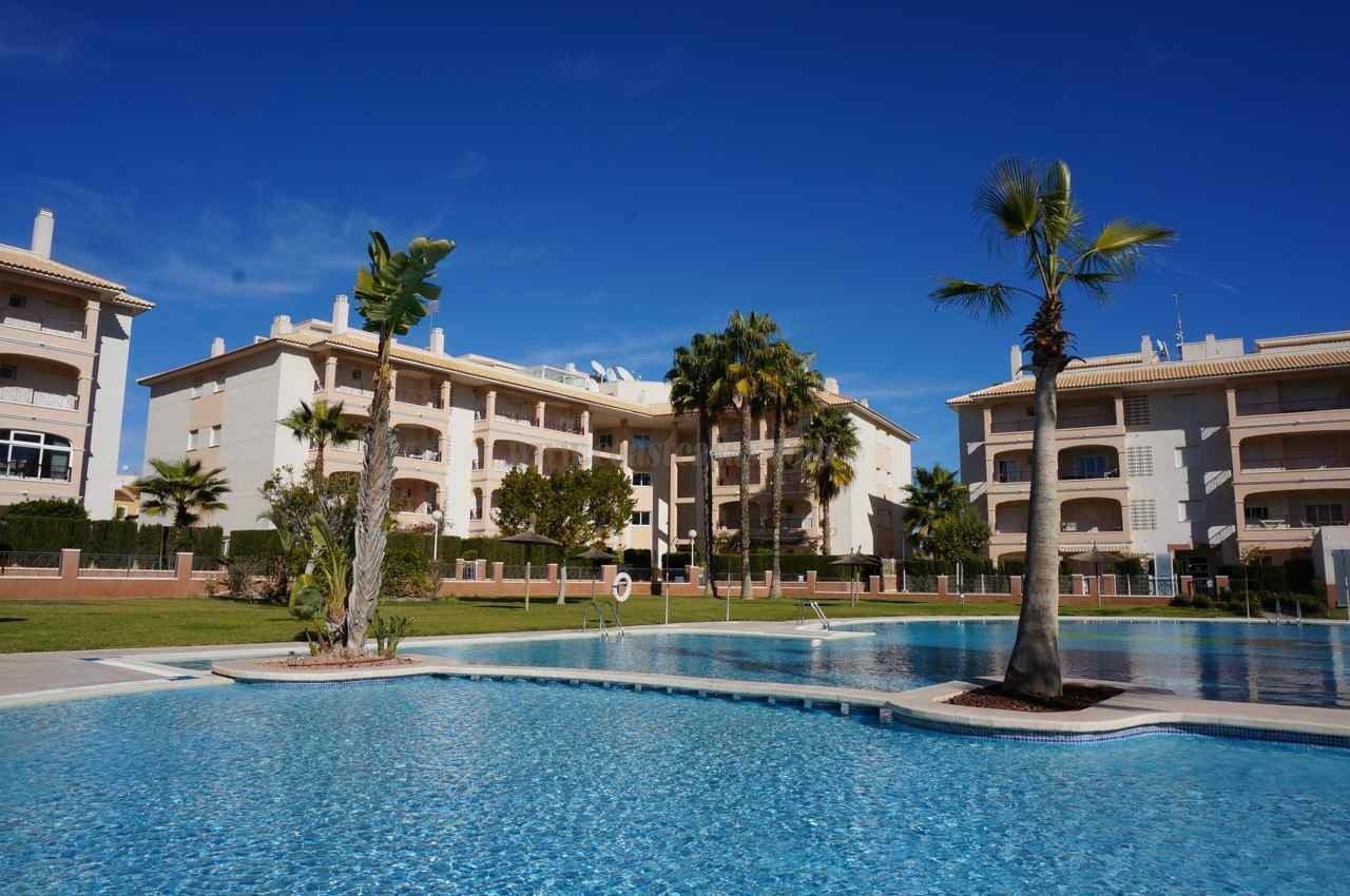 For sale of house in Orihuela Costa