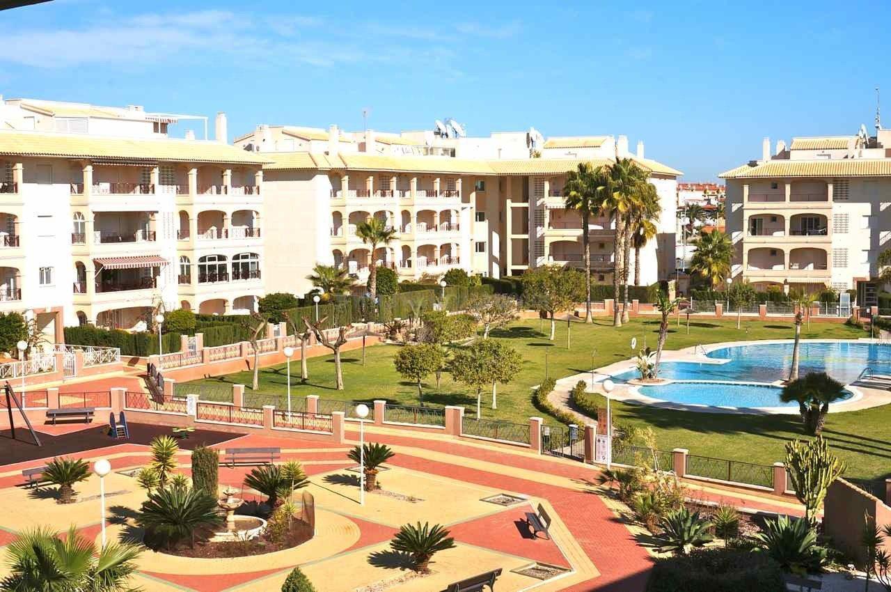 For sale of house in Orihuela Costa