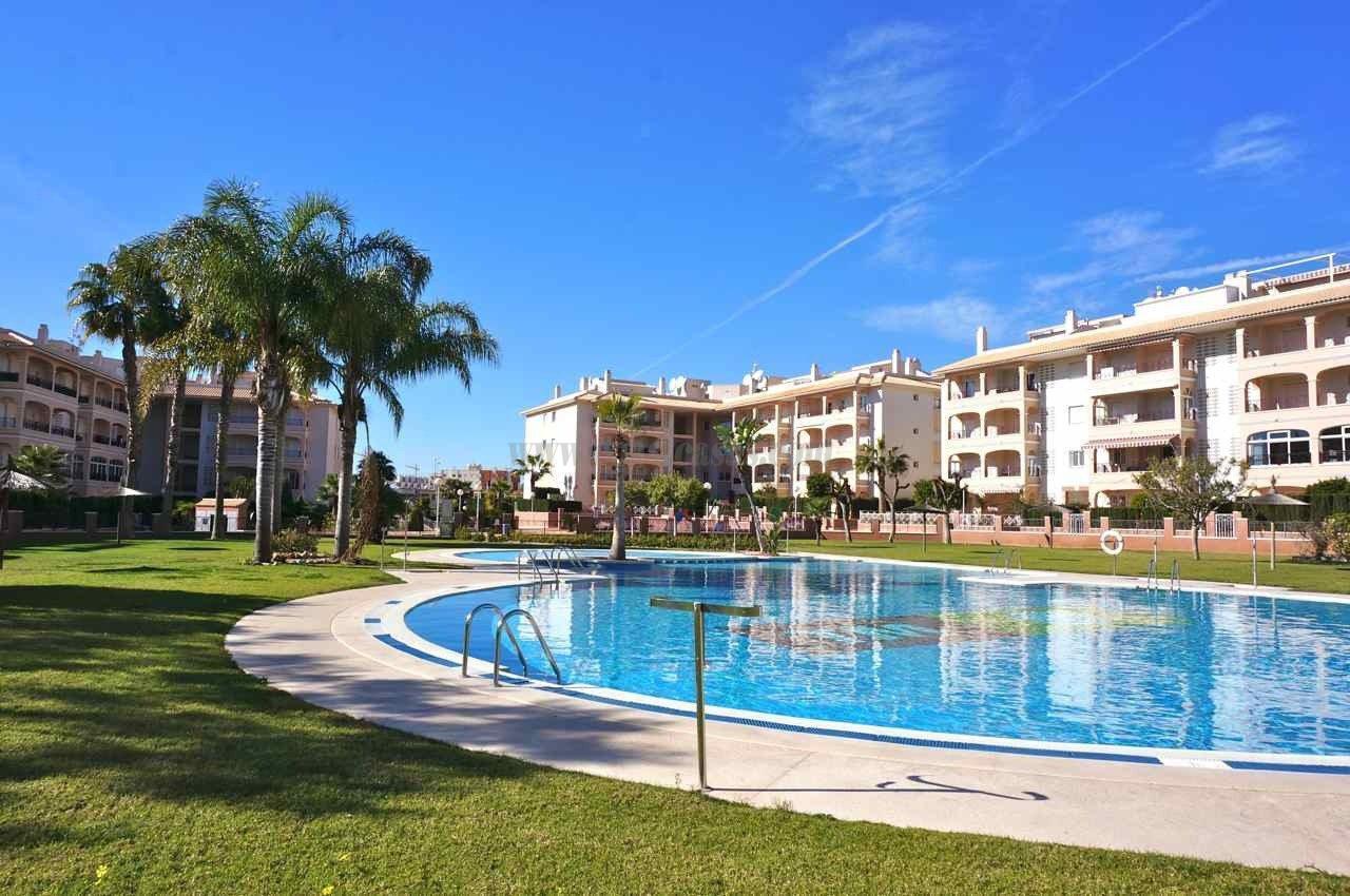 For sale of house in Orihuela Costa