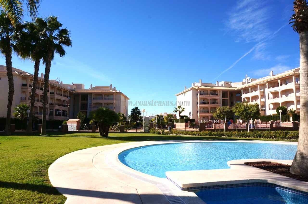 For sale of house in Orihuela Costa