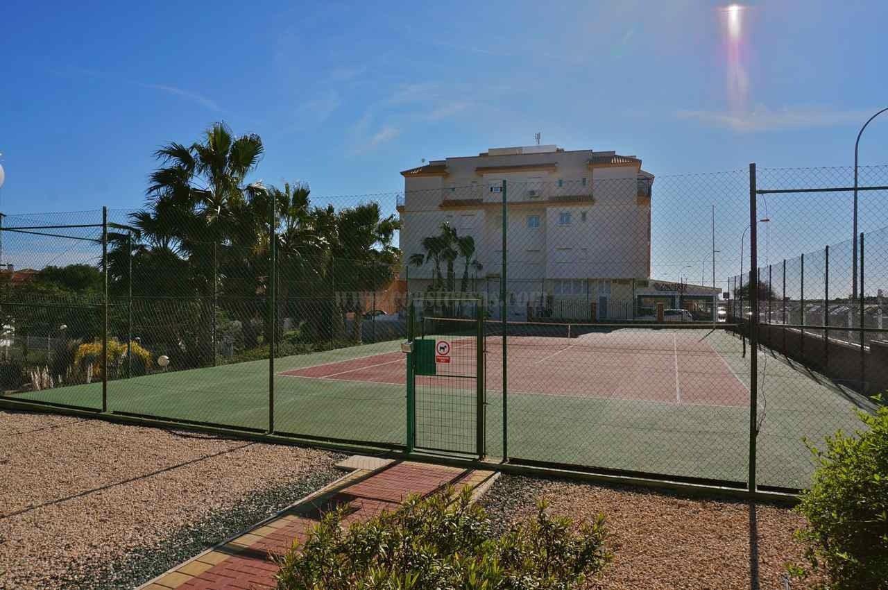 For sale of house in Orihuela Costa