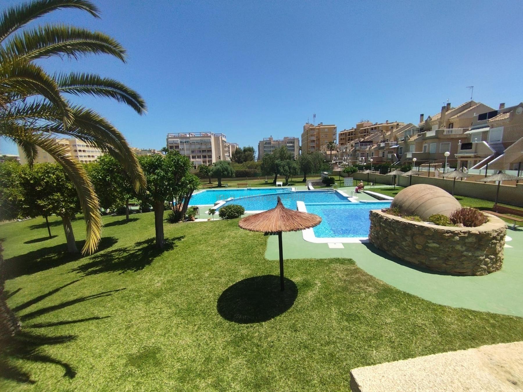 Zu verkaufen von bungalow in
 Torrevieja