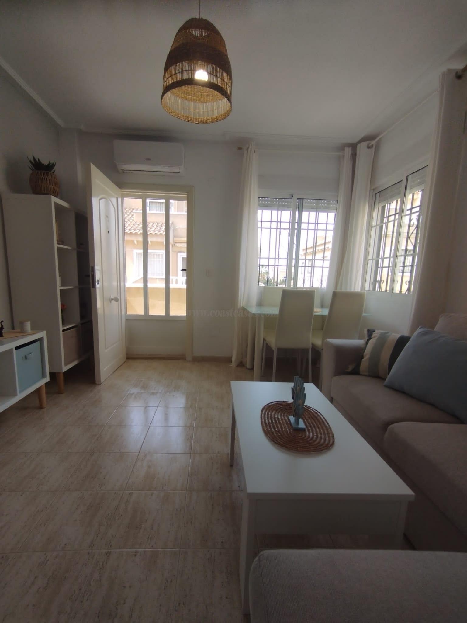 Zu verkaufen von bungalow in
 Torrevieja
