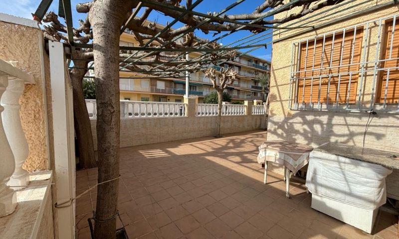 For sale of chalet in Torrevieja