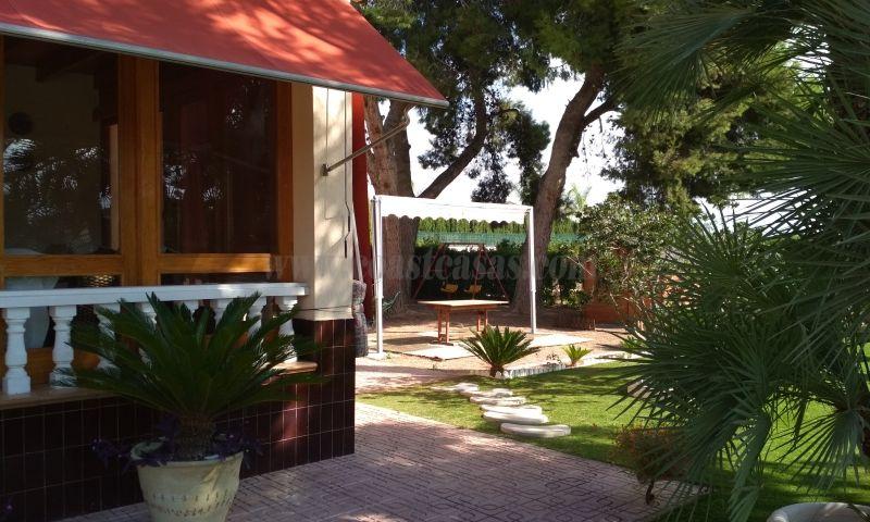 For sale of villa in Elche