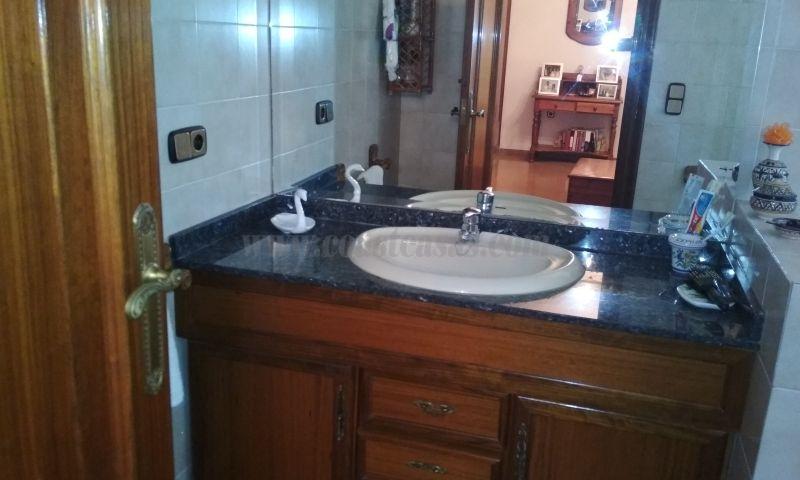 For sale of villa in Elche