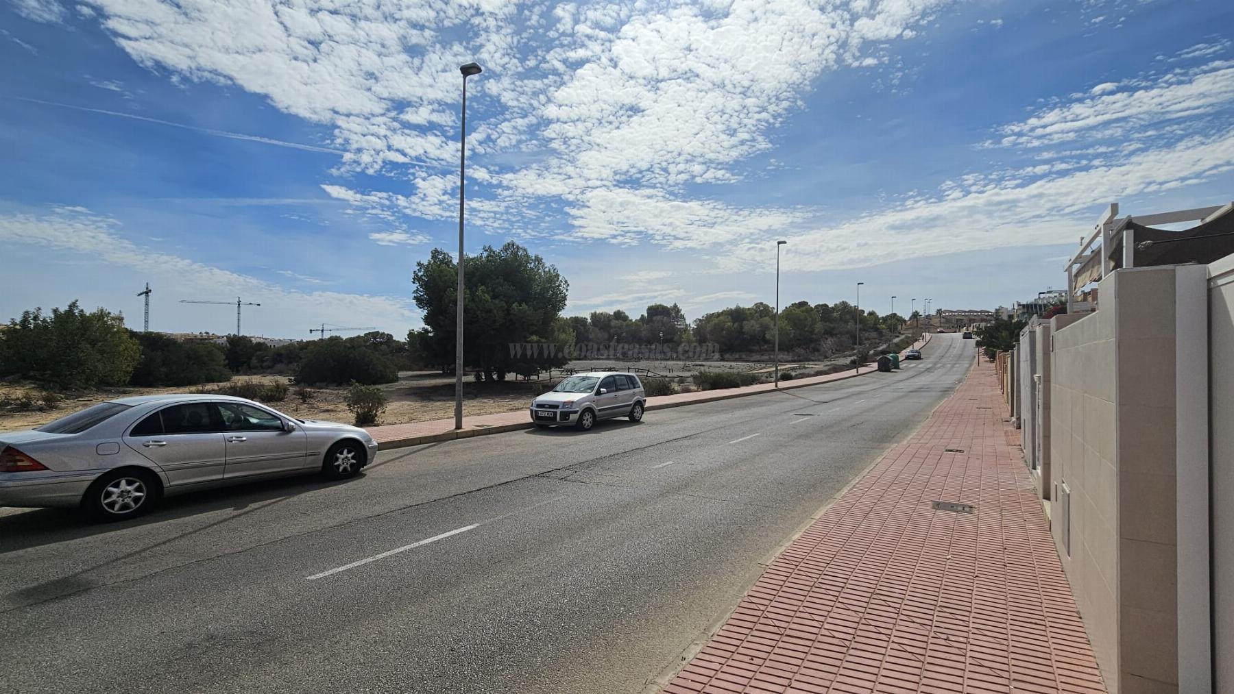 For sale of chalet in Orihuela Costa