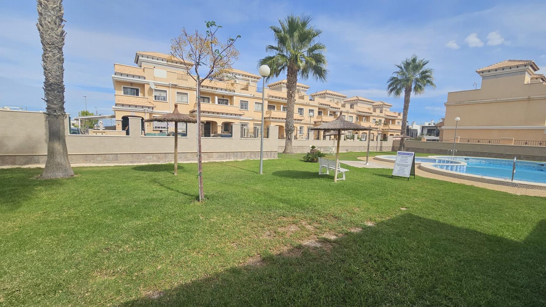 For sale of chalet in Orihuela Costa