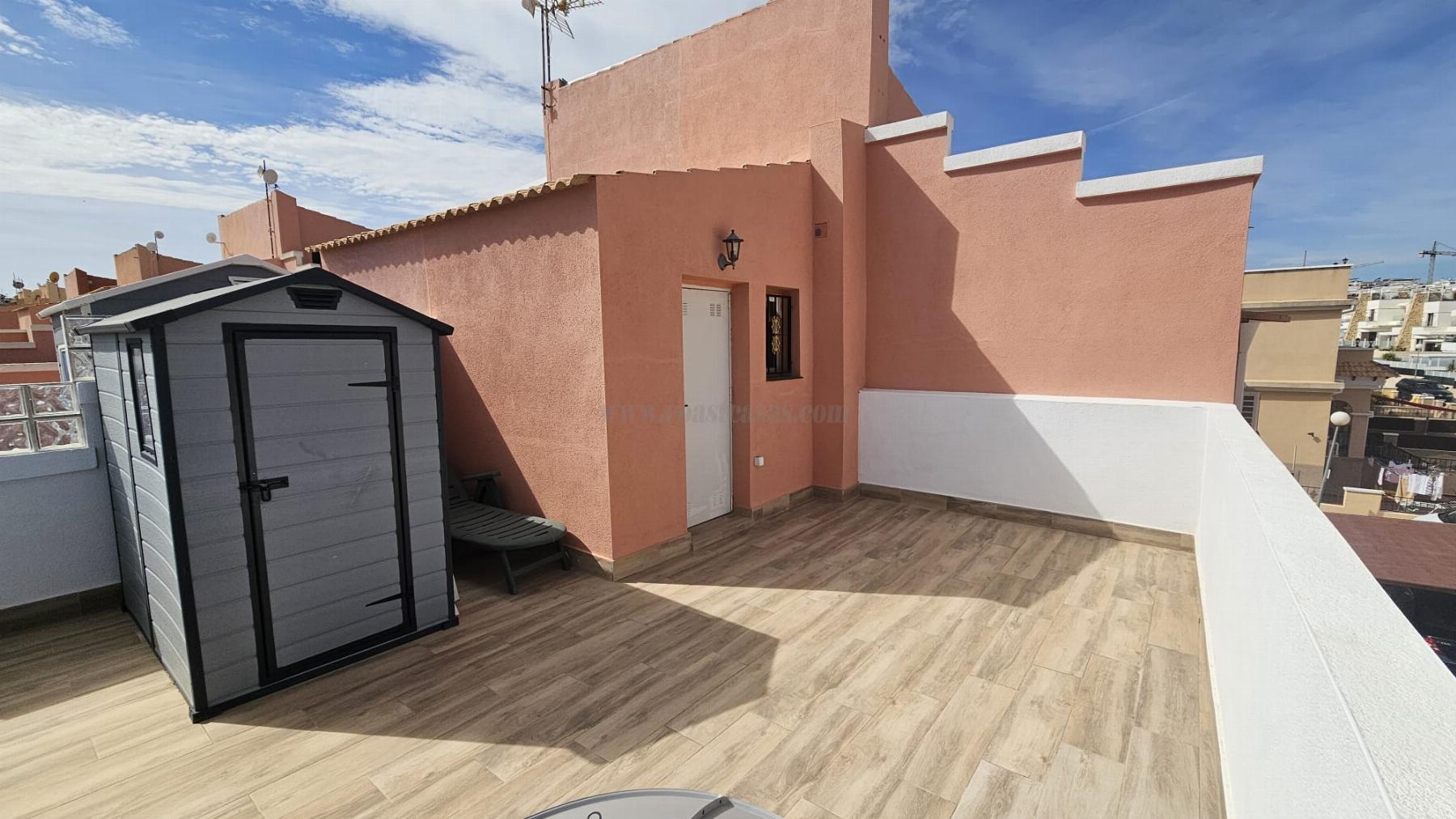 For sale of chalet in Orihuela Costa