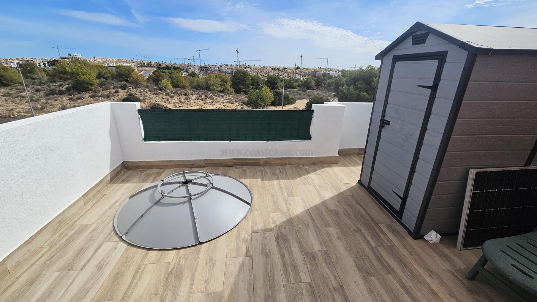 For sale of chalet in Orihuela Costa