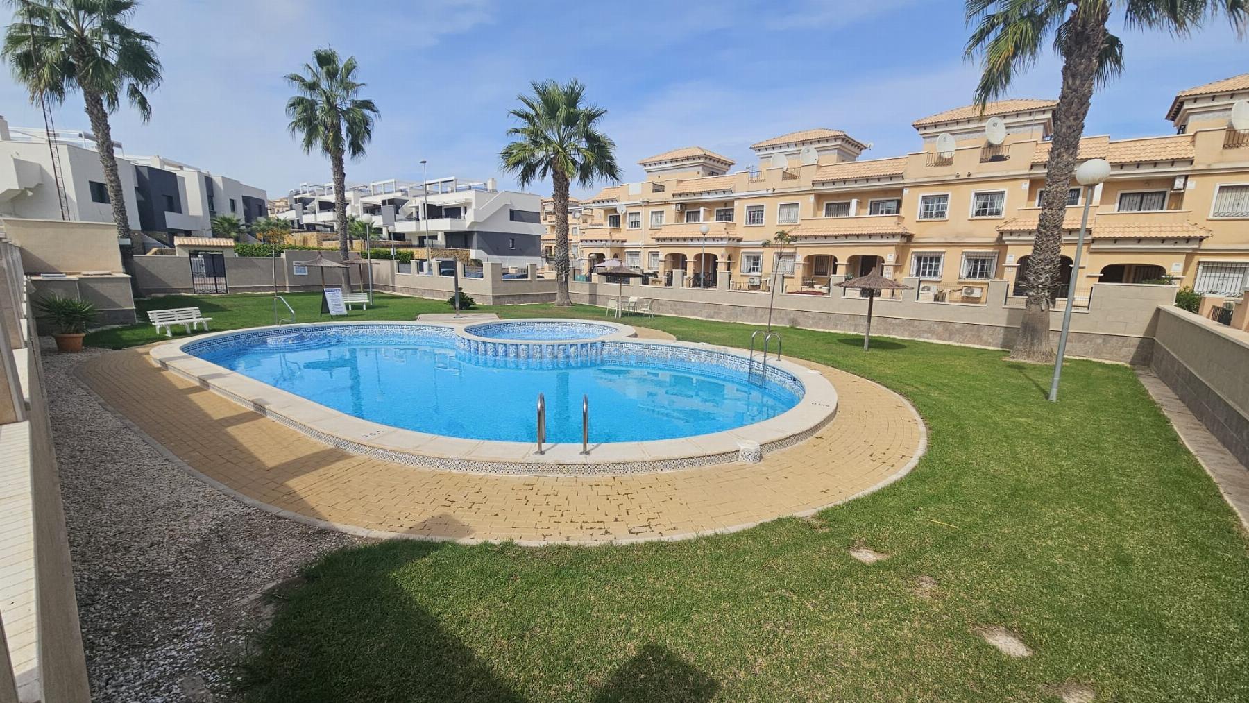 For sale of chalet in Orihuela Costa