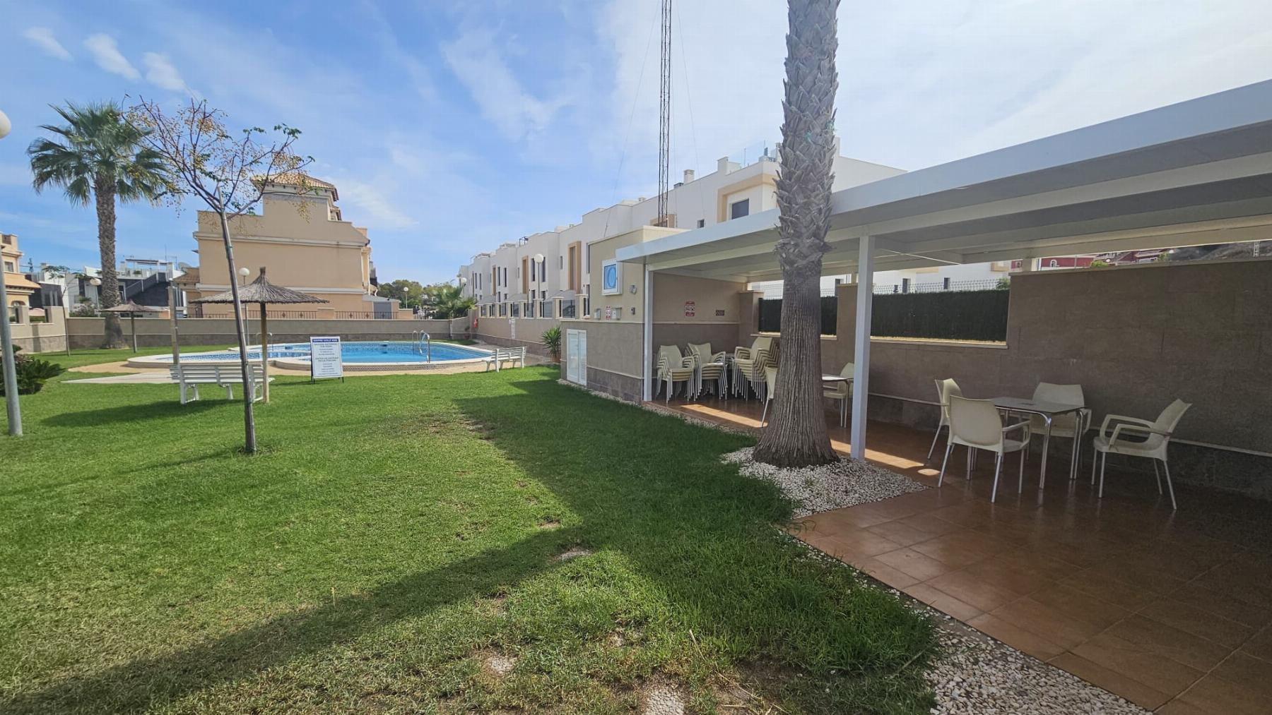 For sale of chalet in Orihuela Costa