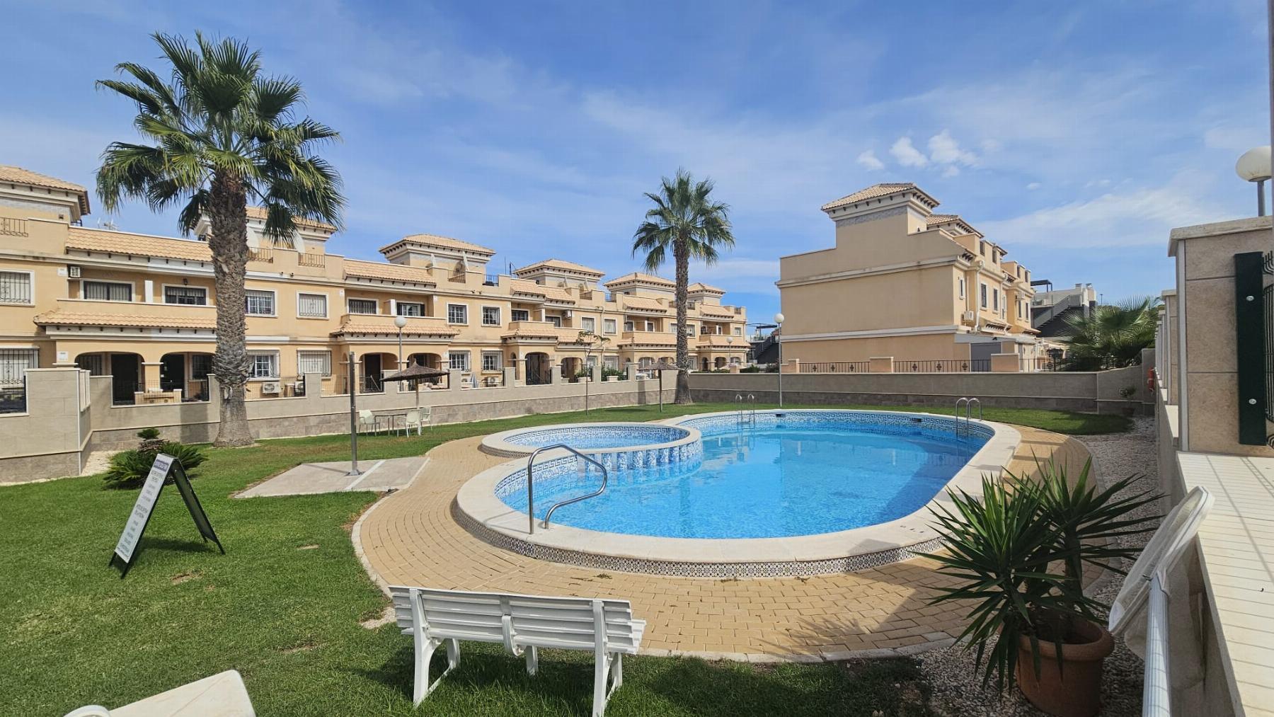 For sale of chalet in Orihuela Costa