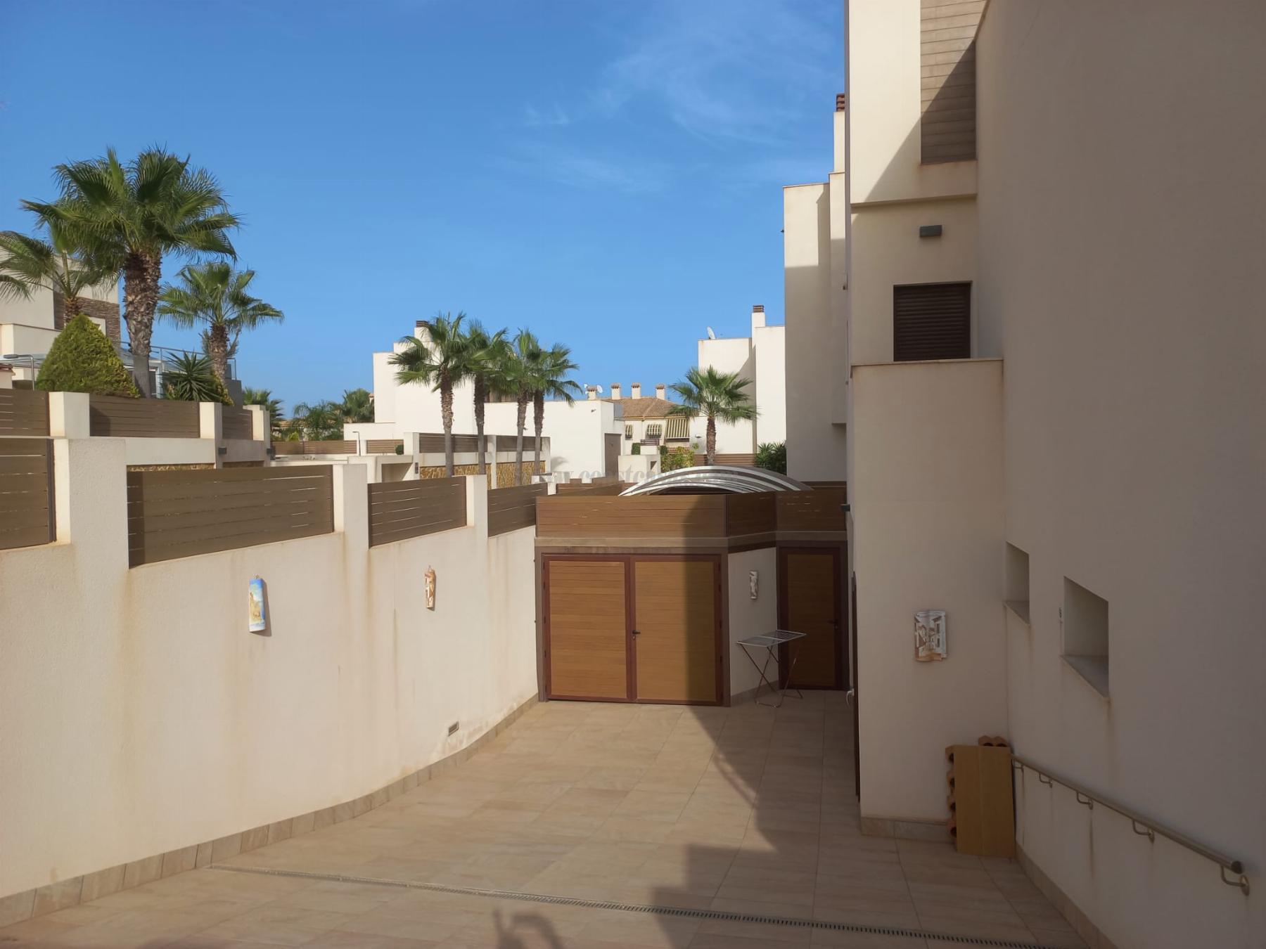 For sale of chalet in Torrevieja
