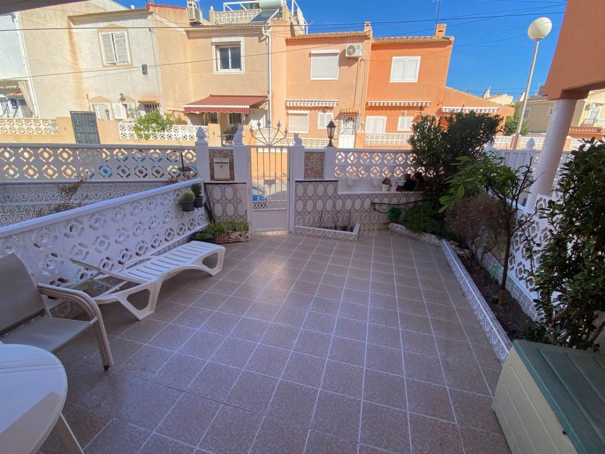 For sale of chalet in Torrevieja
