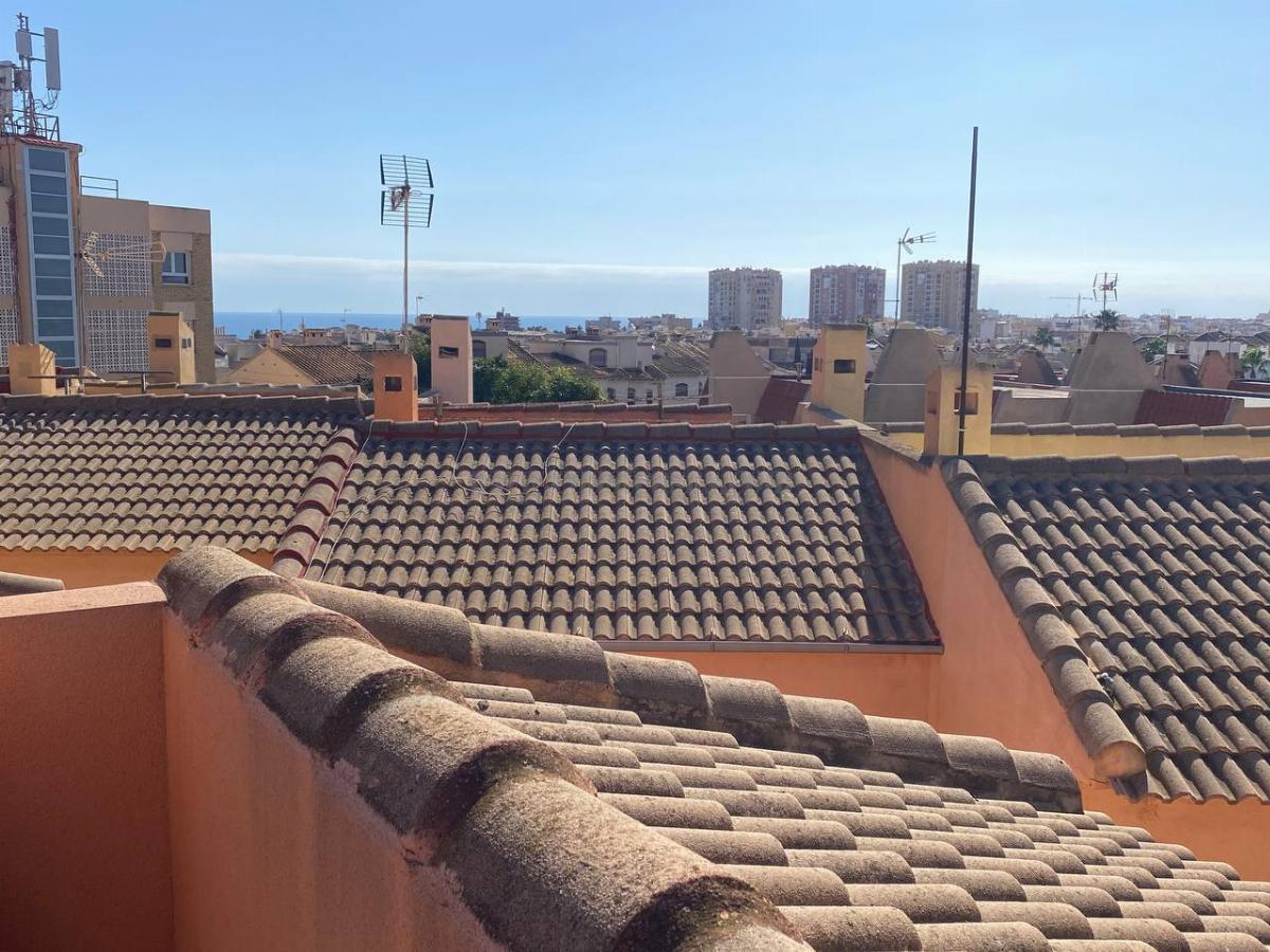 For sale of chalet in Torrevieja