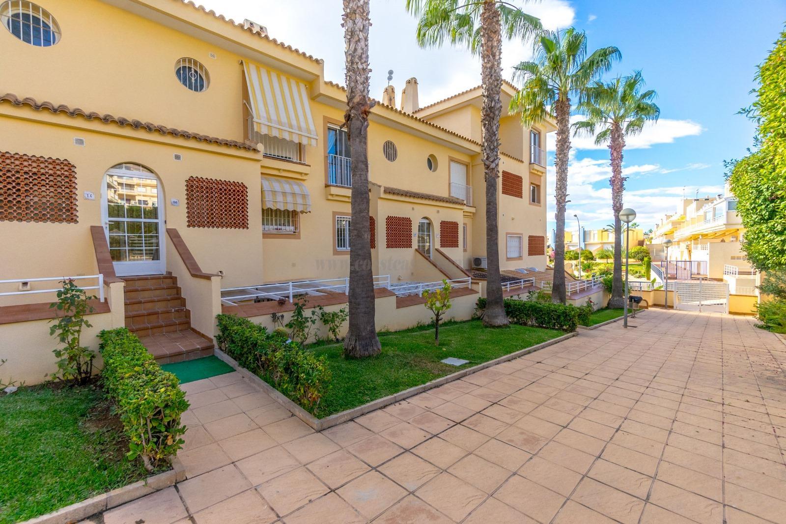 For sale of apartment in Orihuela Costa