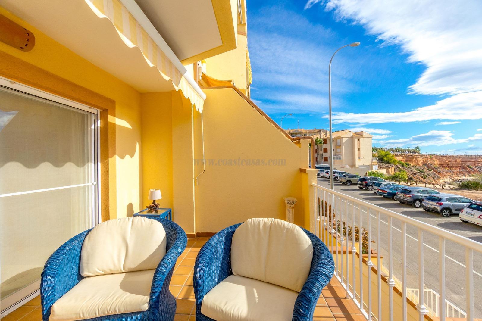 For sale of apartment in Orihuela Costa