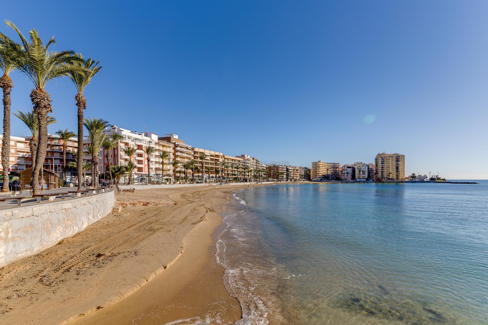 Продажа от

 Апартаменты на Torrevieja