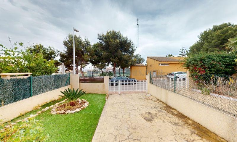Zu verkaufen von villa in
 Gran Alacant