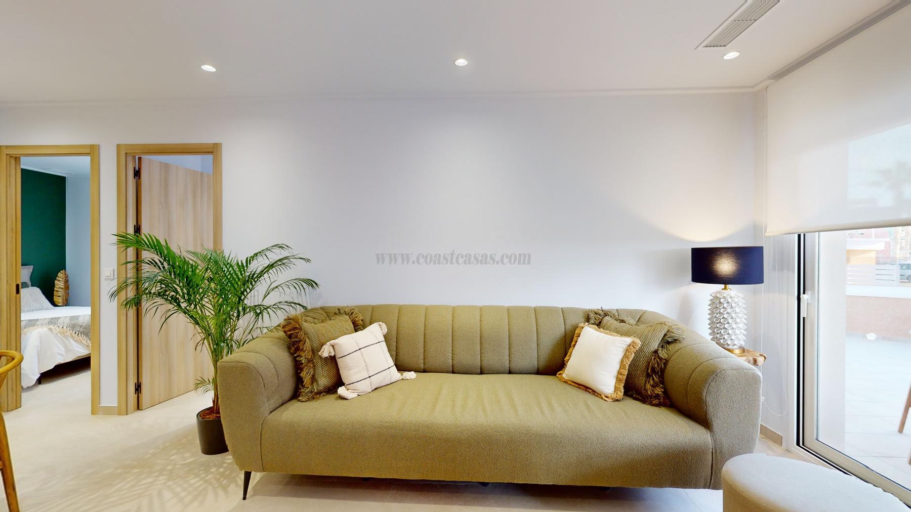 For sale of apartment in Guardamar del Segura