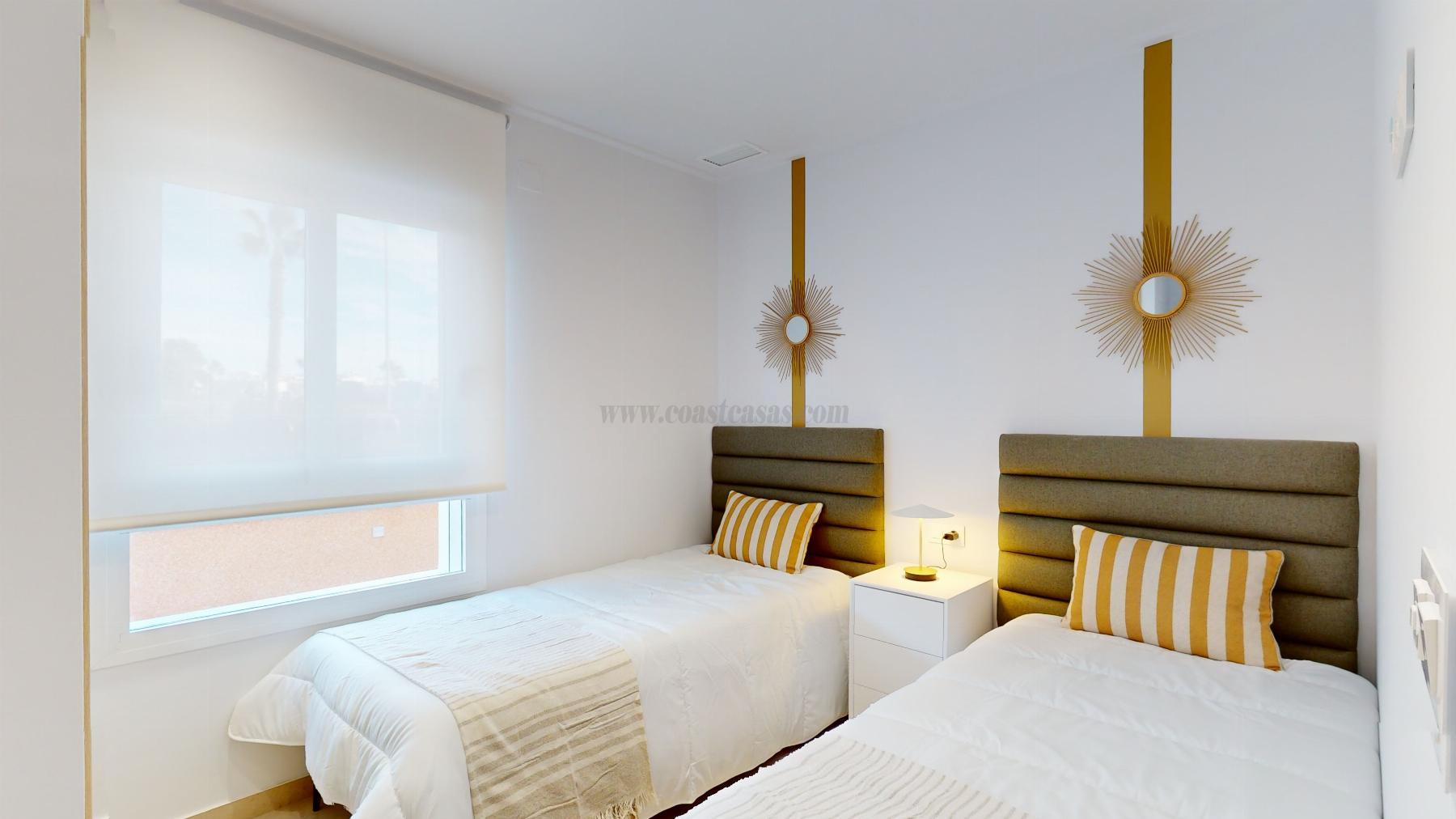 For sale of apartment in Guardamar del Segura