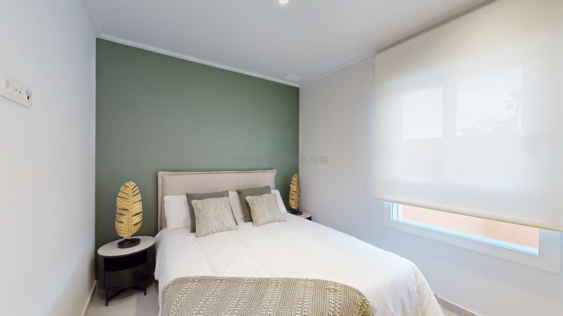 For sale of apartment in Guardamar del Segura