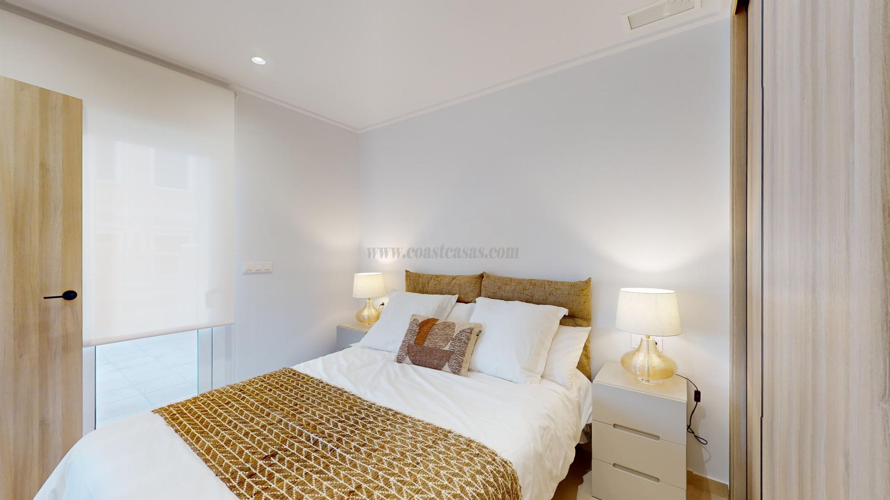 For sale of apartment in Guardamar del Segura
