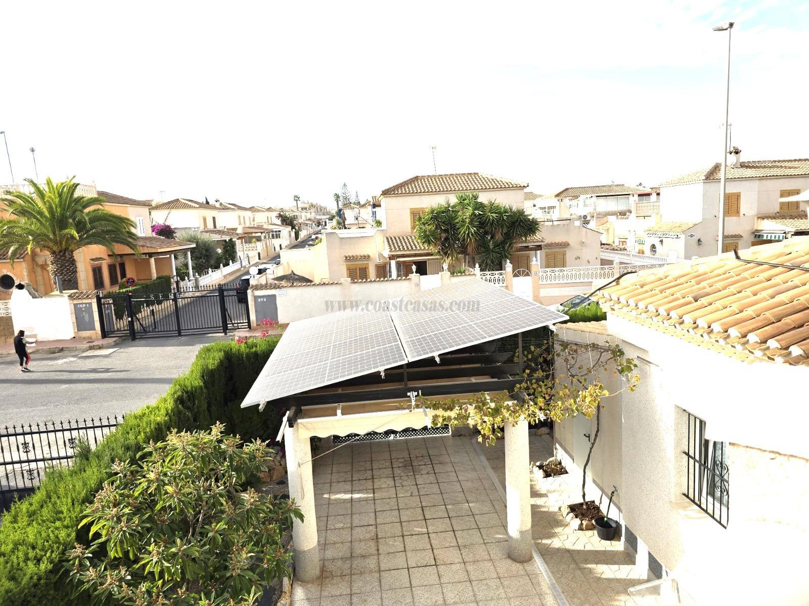 For sale of chalet in Orihuela Costa