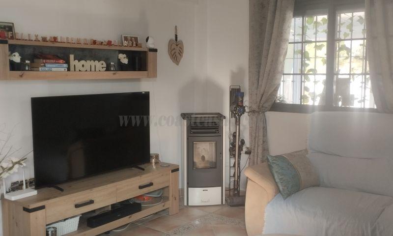 For sale of villa in Hondón De Las Nieves