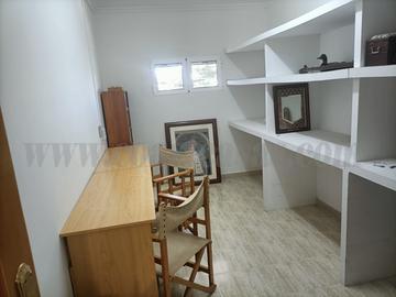 For sale of villa in Elche