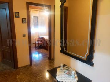 For sale of villa in Elche
