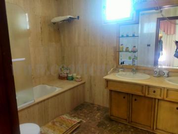 For sale of villa in Elche