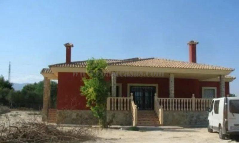 For sale of villa in Matola